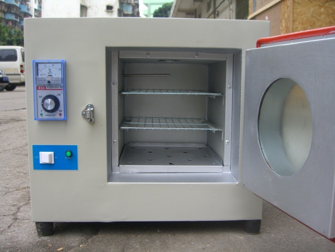 干燥箱是單純烤干東西的嗎？它和烘箱有什么區別？4點不同告訴你